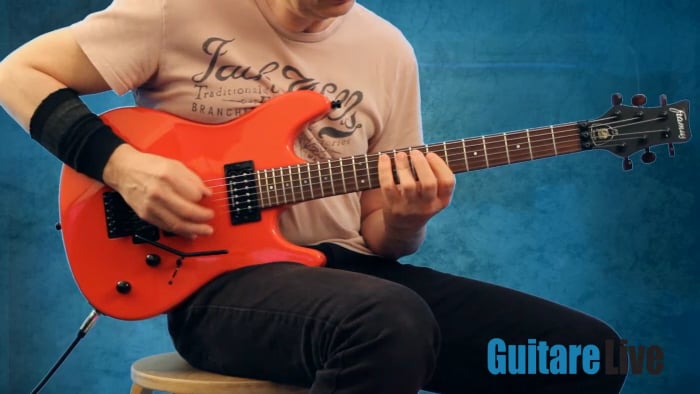 Descente de La min penta façon gamme brisée, démanché total