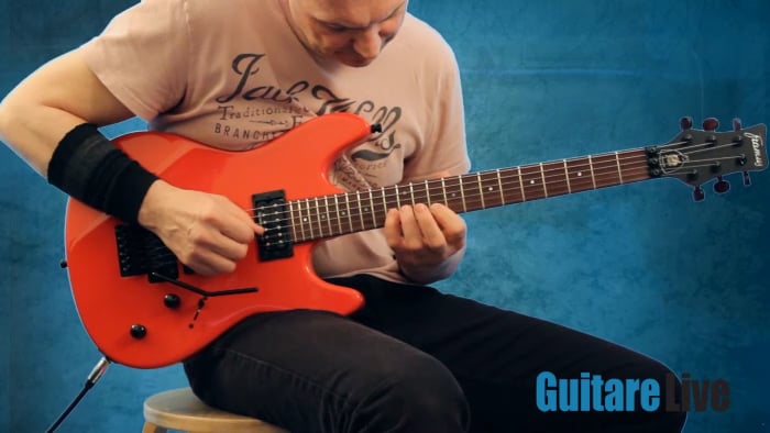 Descente de Ré min penta façon gamme brisée, démanché total