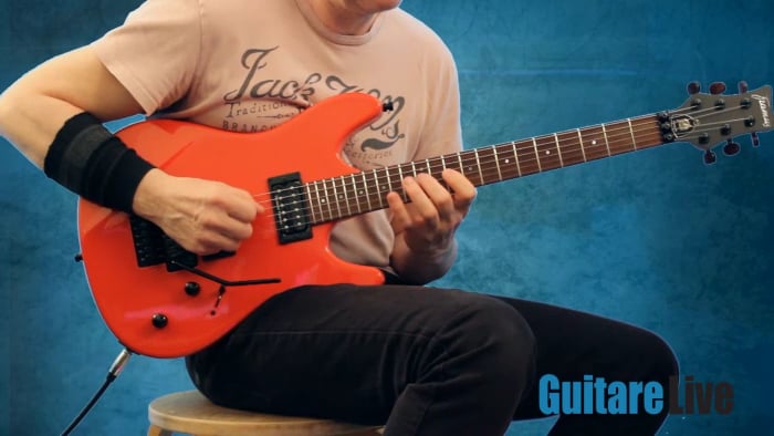 Do Majeur (rel. Maj. de A min) penta sur tout le manche (doigté 3)