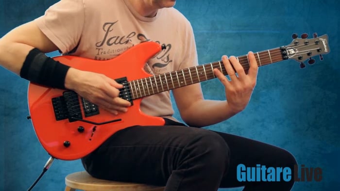 A min penta en démanché (doigté 4)