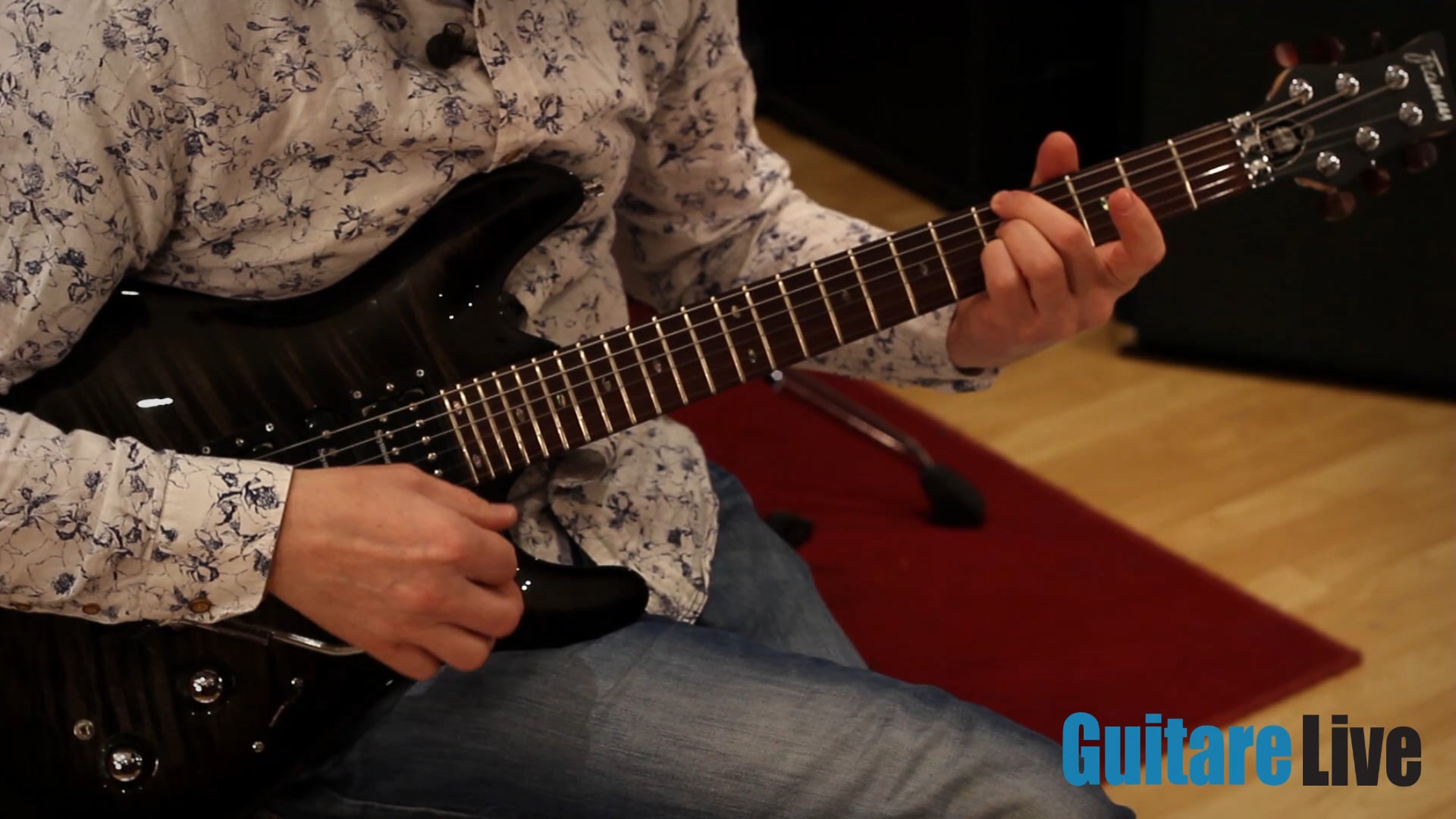 Enrichir les accords et utiliser les cordes à vide