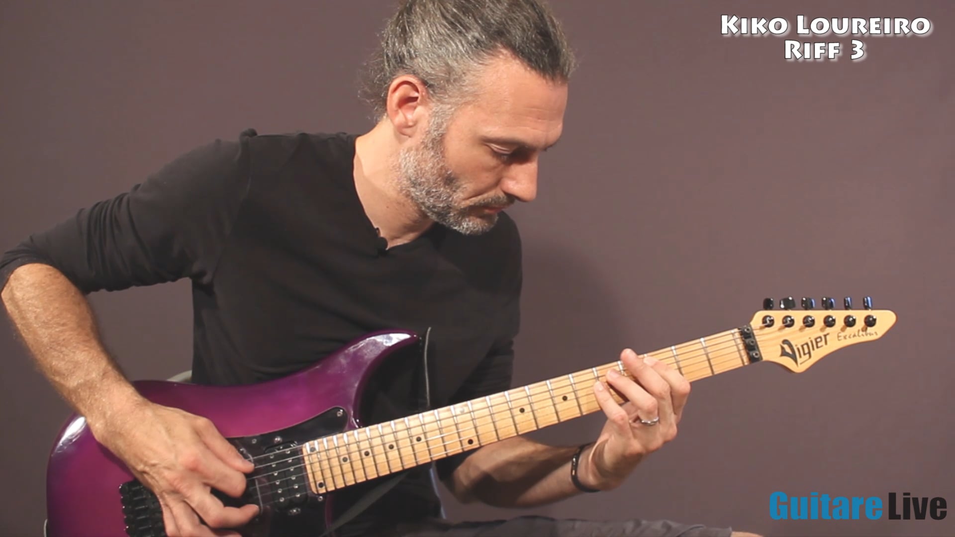Riff 3 : Accords et mélodies rapides, maîtrise de l'attaque