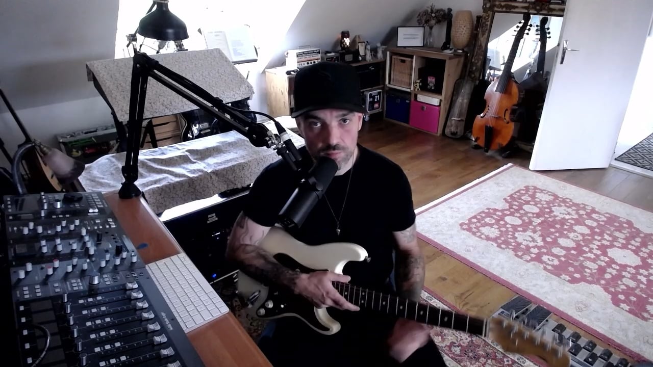 Arpège polyphonique joué aux doigts