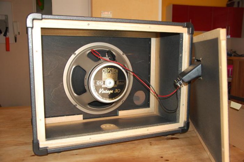 Branchement baffle H&K AC112 besoin d'avis Ampli et préampli guitare