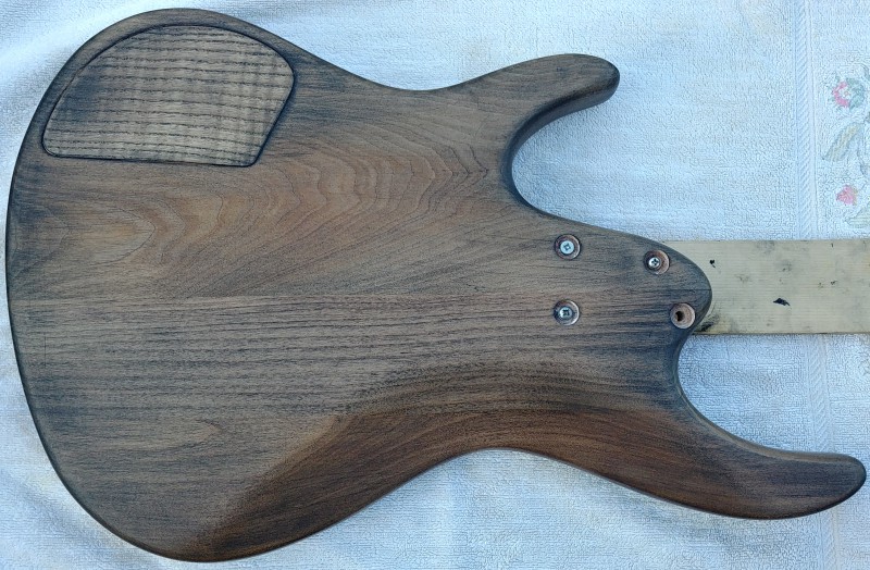 finition corps guitare électrique - Guitare