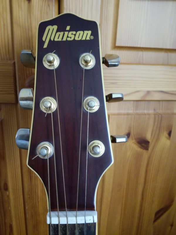 guitare-vue4-51770.jpg