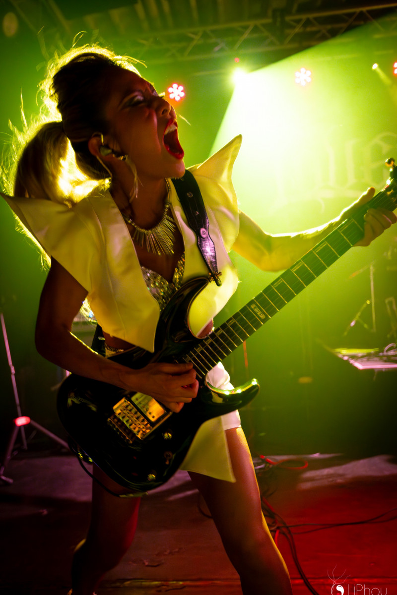 Le rock japonais féminin (essentiellement) Groupes / artistes pros