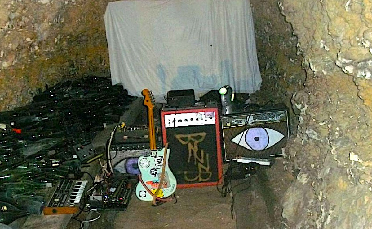 BzzB live